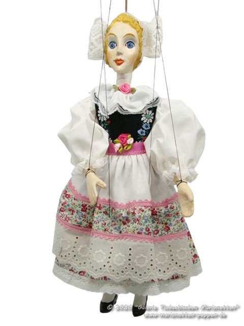 Marionnette en costume national Blatensko